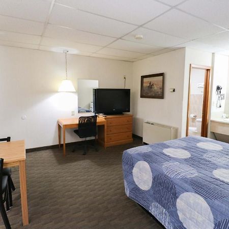 Bear Lodge Motel Сандэнс Экстерьер фото