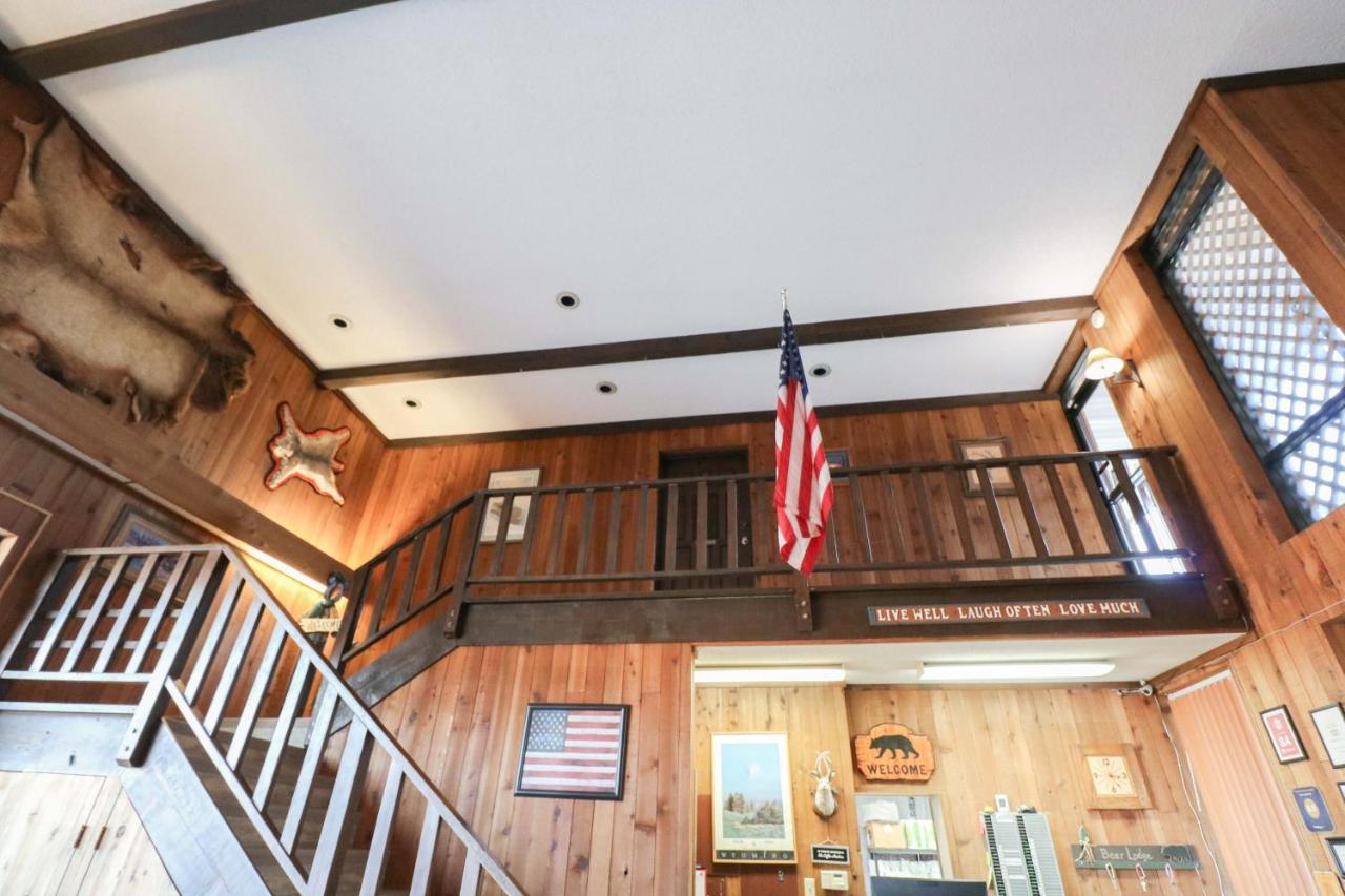 Bear Lodge Motel Сандэнс Экстерьер фото