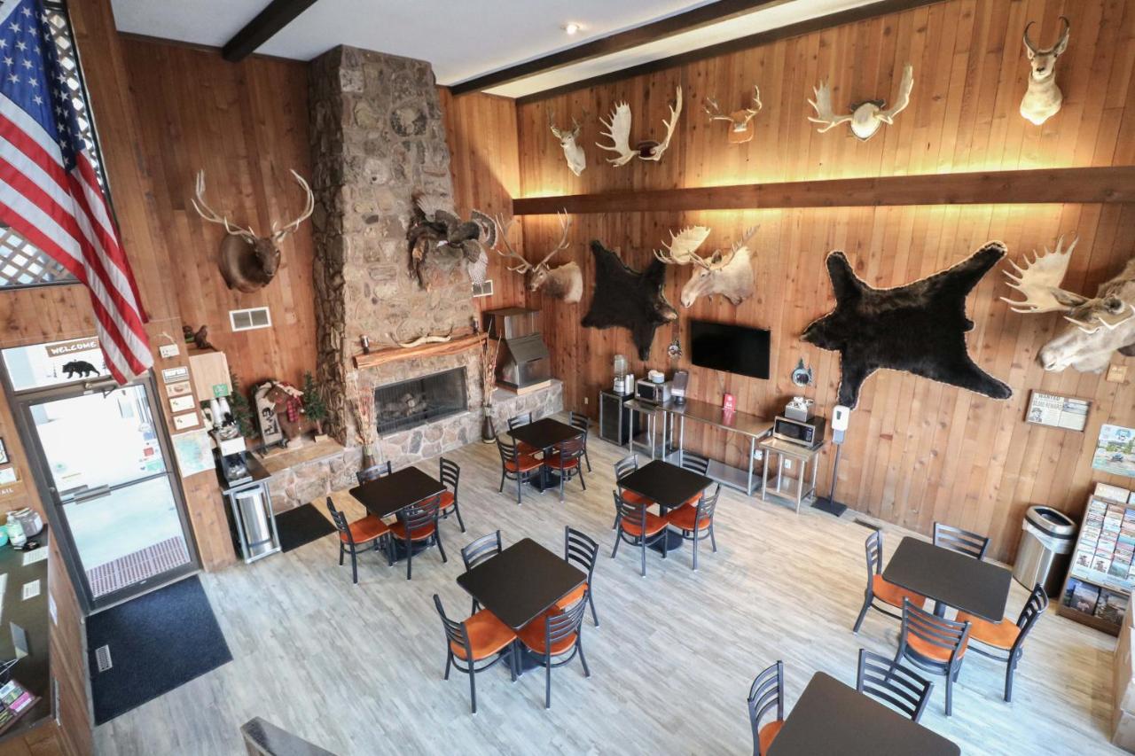 Bear Lodge Motel Сандэнс Экстерьер фото