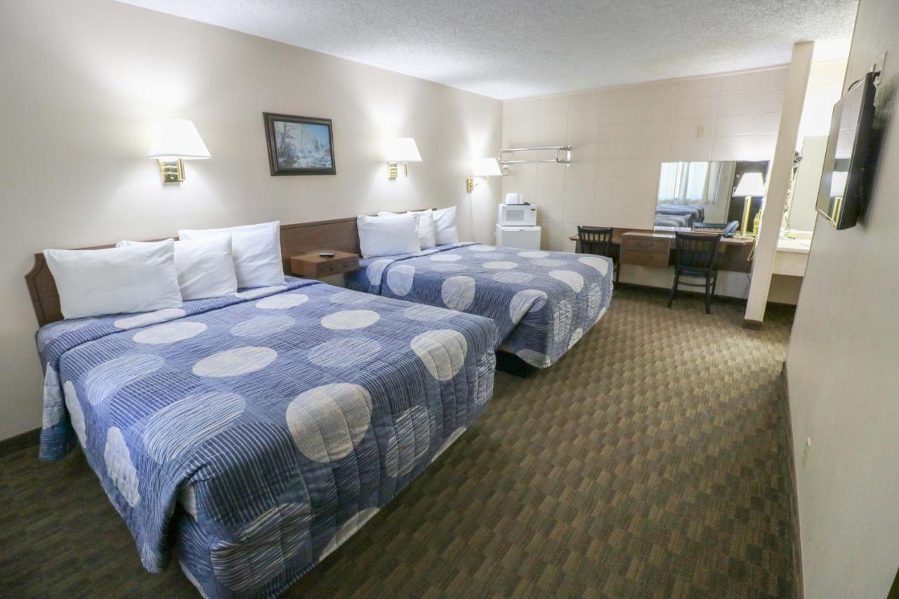 Bear Lodge Motel Сандэнс Экстерьер фото